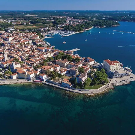 2 Bedroom Beautiful In Porec