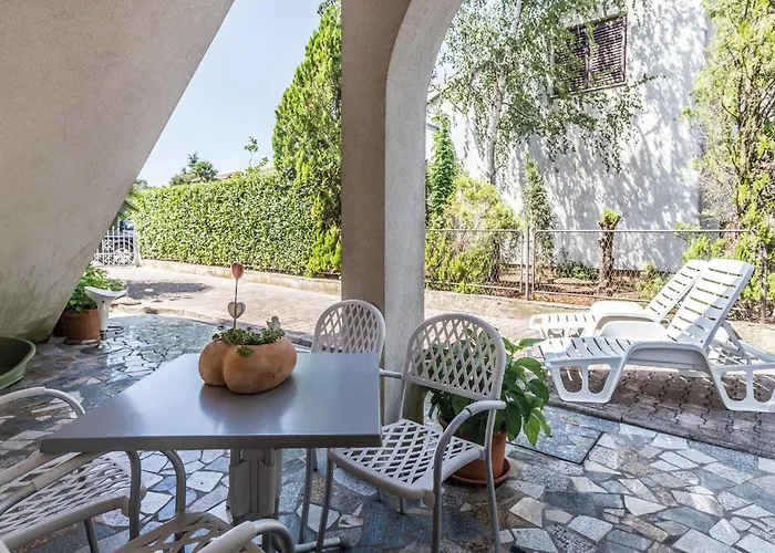 Izabela * Πόρετς