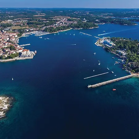 2 Bedroom Beautiful In Poreč